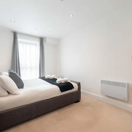 2-bedroom 2 Bath In Centre Close To Attractions * Leeds (West Yorkshire)