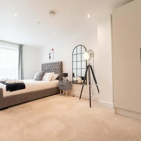 2-bedroom 2 Bath In Centre Close To Attractions * Leeds (West Yorkshire)